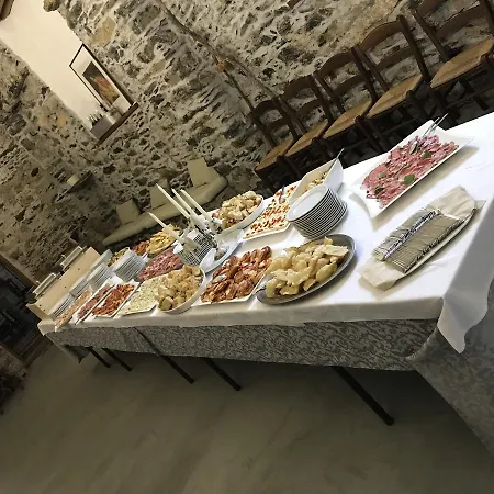 Montallegro מלון