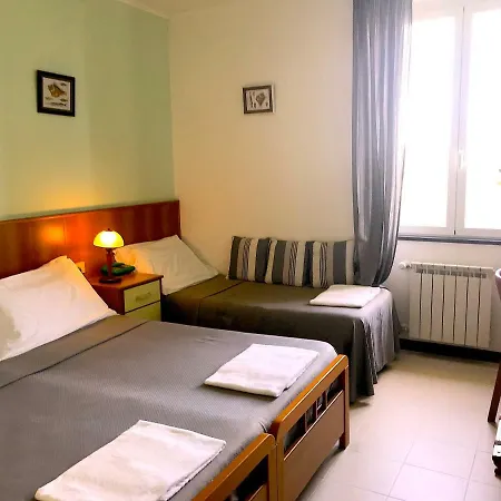 Montallegro מלון