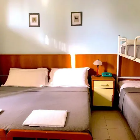 Montallegro 酒店 2*